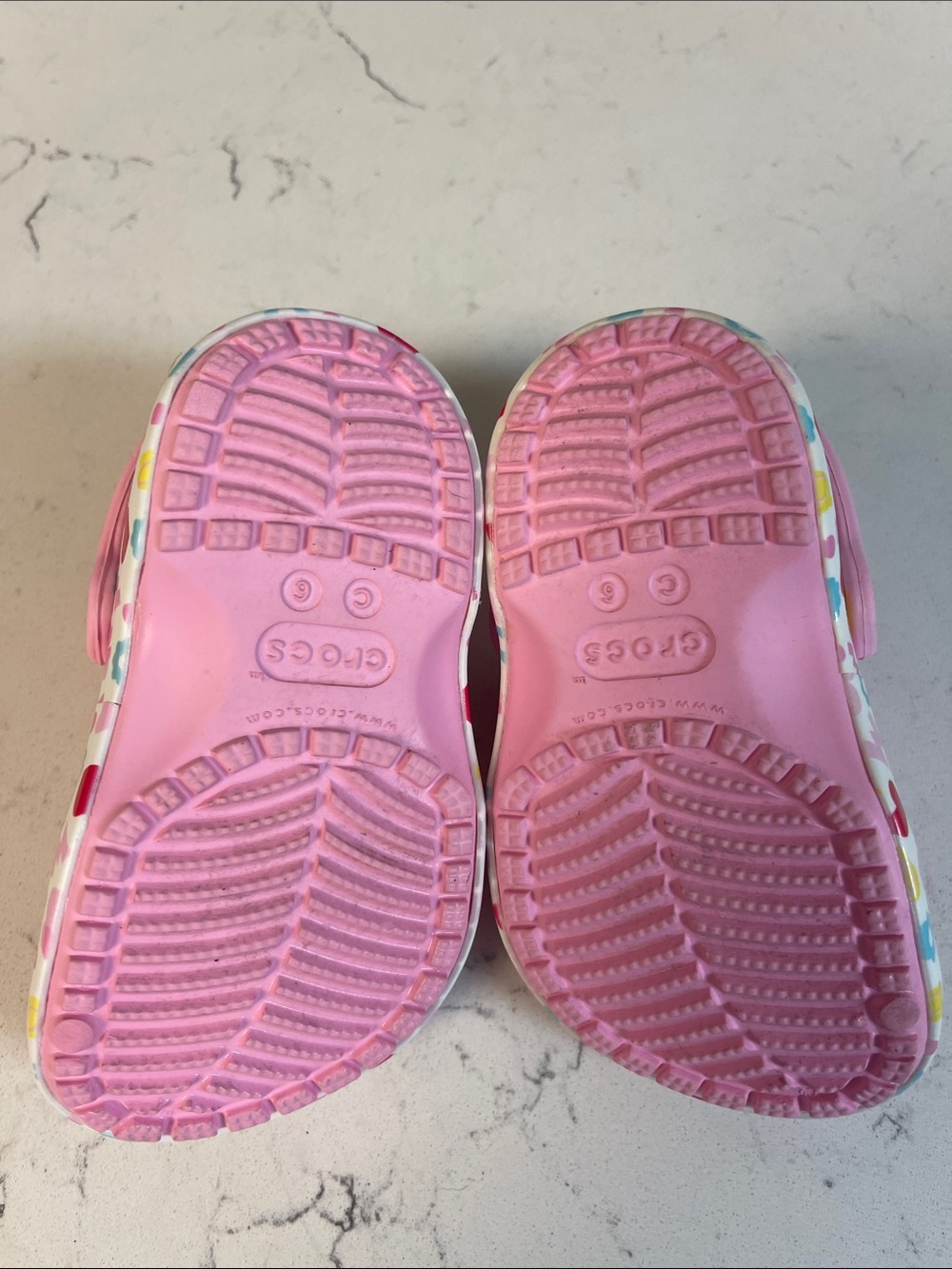 Crocs Kids' x Disney Minnie Mouse Classic Clogs Size 6 Style # 210894 - Picture 10 of 17